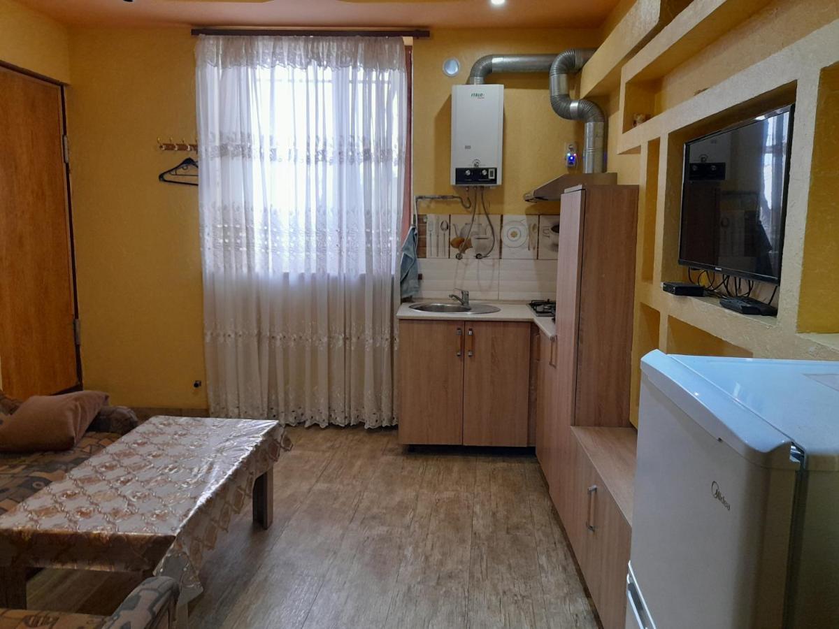 Guest House In Center 예레반 외부 사진