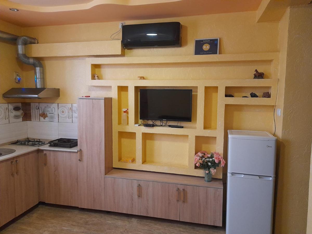 Guest House In Center 예레반 외부 사진