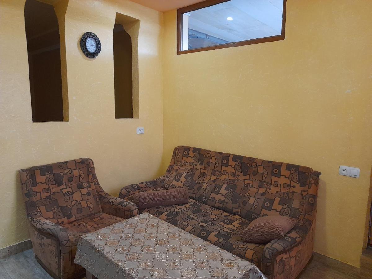 Guest House In Center 예레반 외부 사진