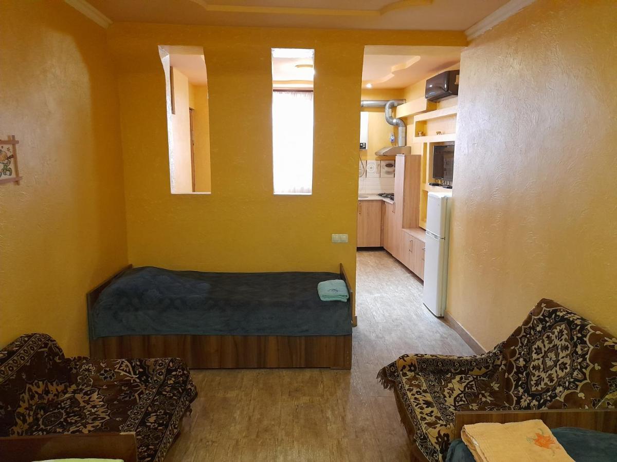 Guest House In Center 예레반 외부 사진